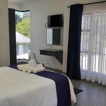 The Wishing Well Guest House Self-Catering ポート・エドワード エクステリア 写真