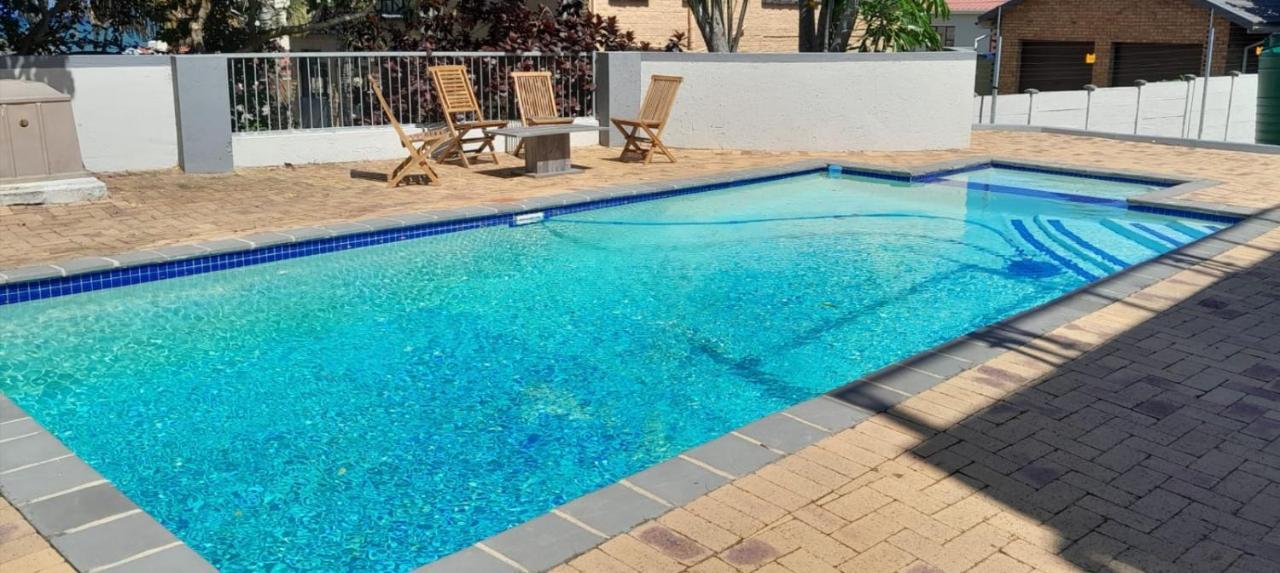 The Wishing Well Guest House Self-Catering ポート・エドワード エクステリア 写真
