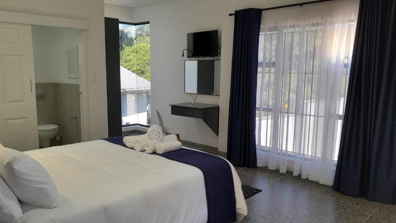 The Wishing Well Guest House Self-Catering ポート・エドワード エクステリア 写真