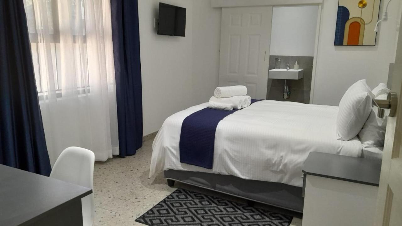 The Wishing Well Guest House Self-Catering ポート・エドワード エクステリア 写真