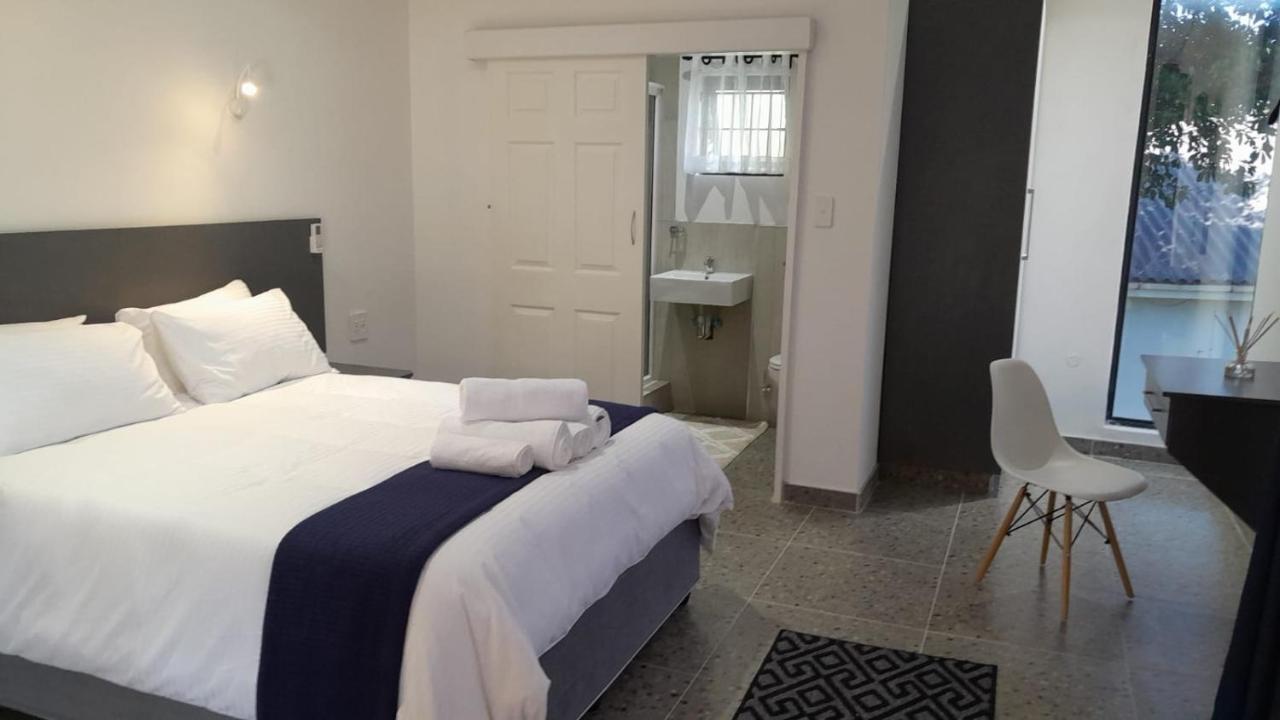The Wishing Well Guest House Self-Catering ポート・エドワード エクステリア 写真