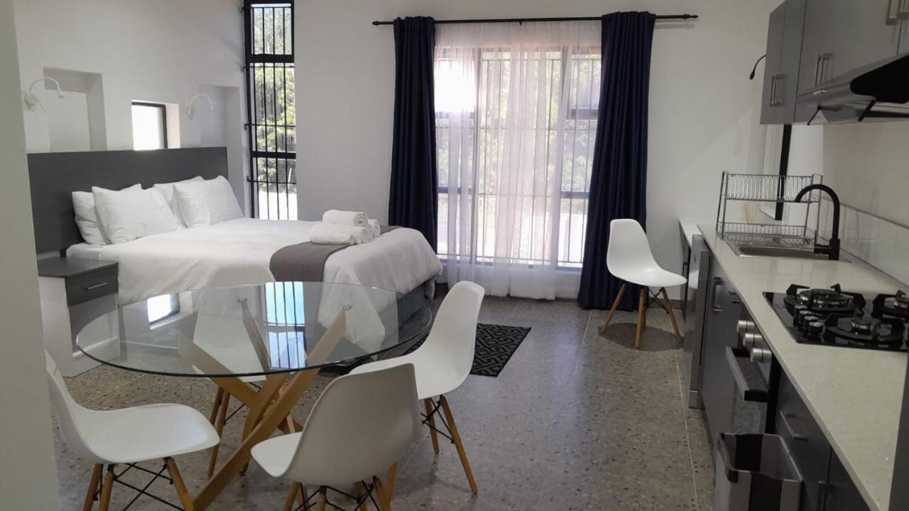 The Wishing Well Guest House Self-Catering ポート・エドワード エクステリア 写真